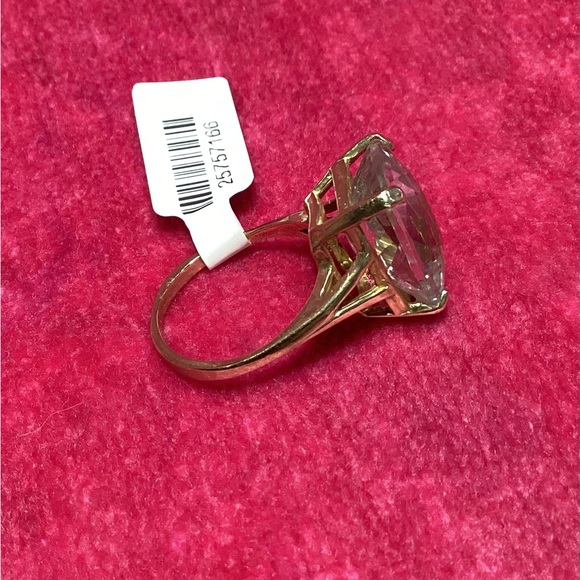 Estate Vintage 10K Gold faceted Stone Ring - Picture 2 of 4